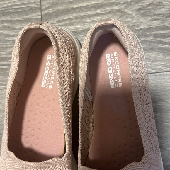 Skechers On The Go Dahlia in Blush Size 7 - Picture 4 of 7
